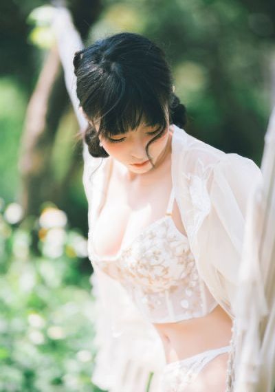 《秘书》
